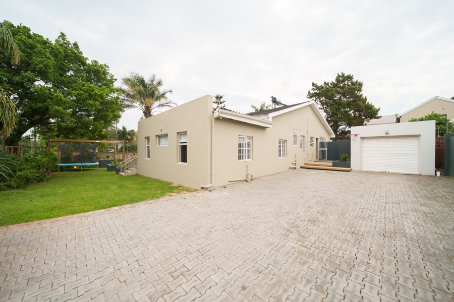 3 Bedroom Property for Sale in Beacon Bay Eastern Cape